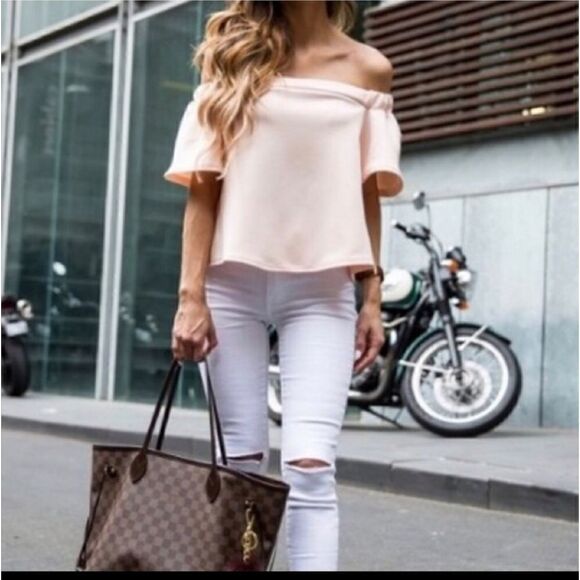 Topshop Tops - Topshop Cream off the Shoulder Crop Top Size 10 Like New